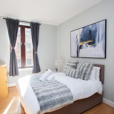 Modern And Refurbished Flat In Merchant City Глазгоу Екстериор снимка